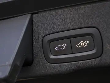 VOLVO XC60 D4 GEARTRONIC 8 INSCRIPTION LUXE