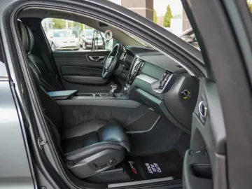 VOLVO XC60 D4 GEARTRONIC 8 INSCRIPTION LUXE