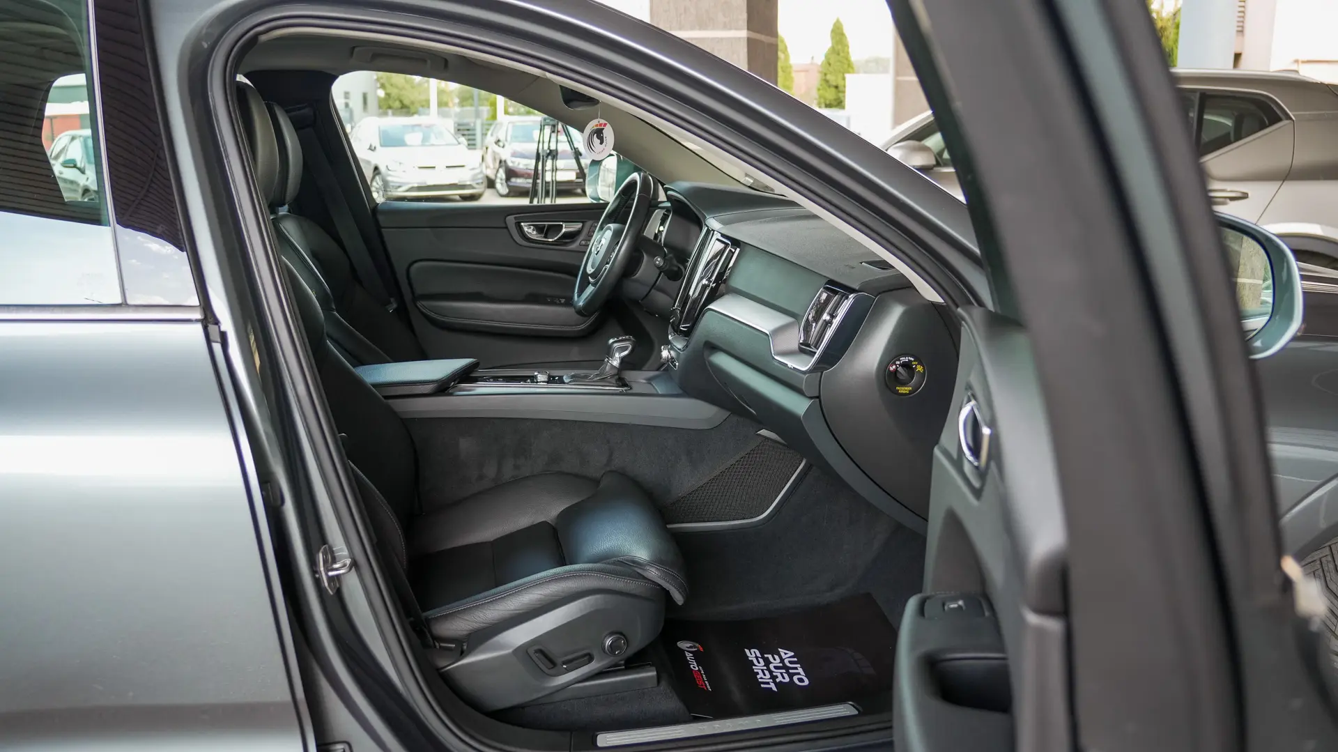 VOLVO XC60 D4 GEARTRONIC 8 INSCRIPTION LUXE