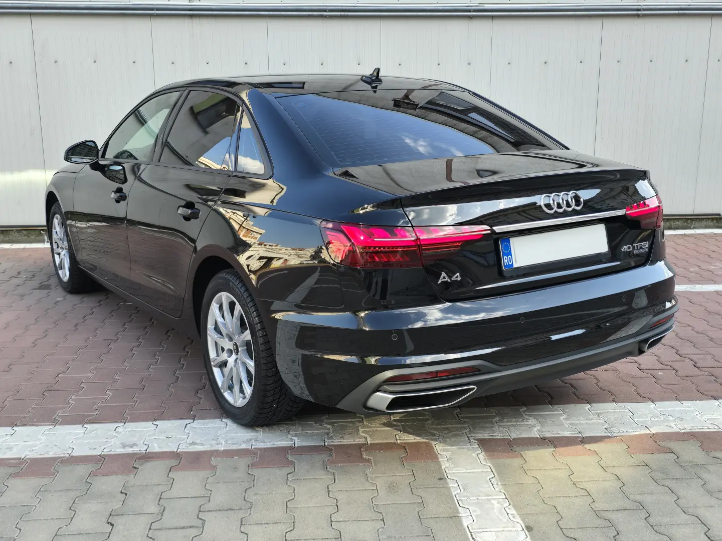 Audi A4 40 TFSI quattro S tronic