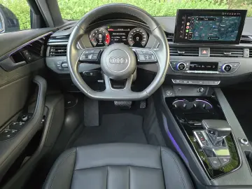 Audi A4 40 TFSI quattro S tronic