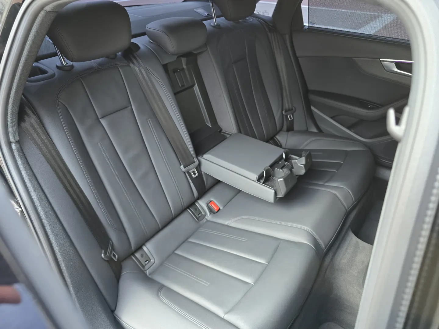 Audi A4 40 TFSI quattro S tronic