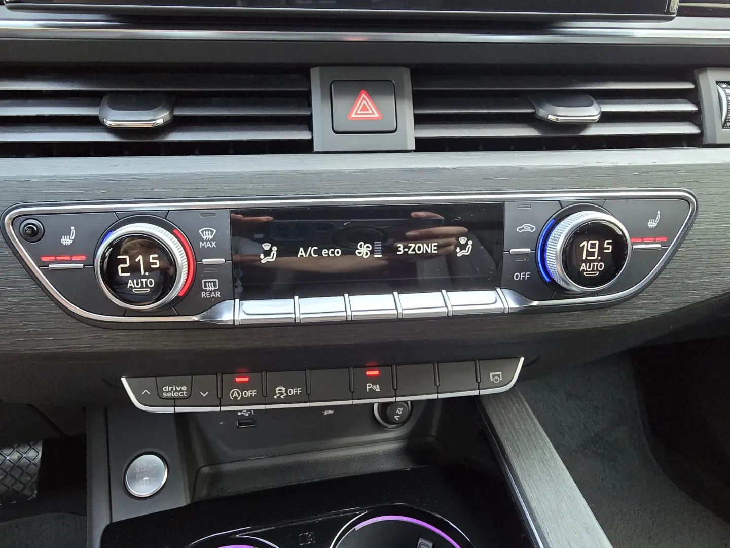 Audi A4 40 TFSI quattro S tronic