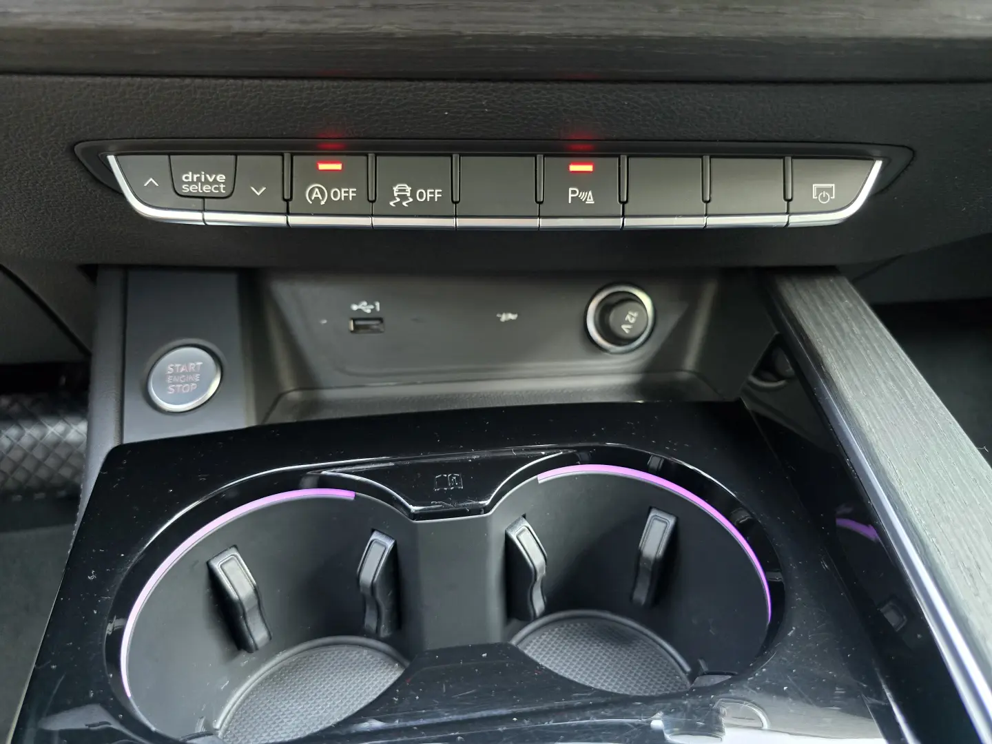Audi A4 40 TFSI quattro S tronic