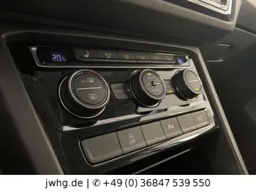 Touran Highline 7-SITZER/NAVI/ACC/LED/KAMERA
