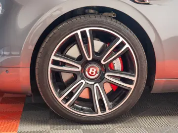 BENTLEY FLYNG SPUR V8S