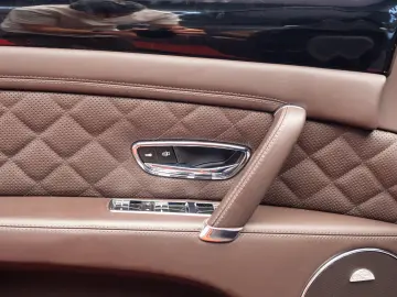 BENTLEY FLYNG SPUR V8S