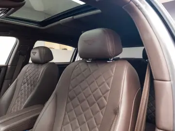 BENTLEY FLYNG SPUR V8S