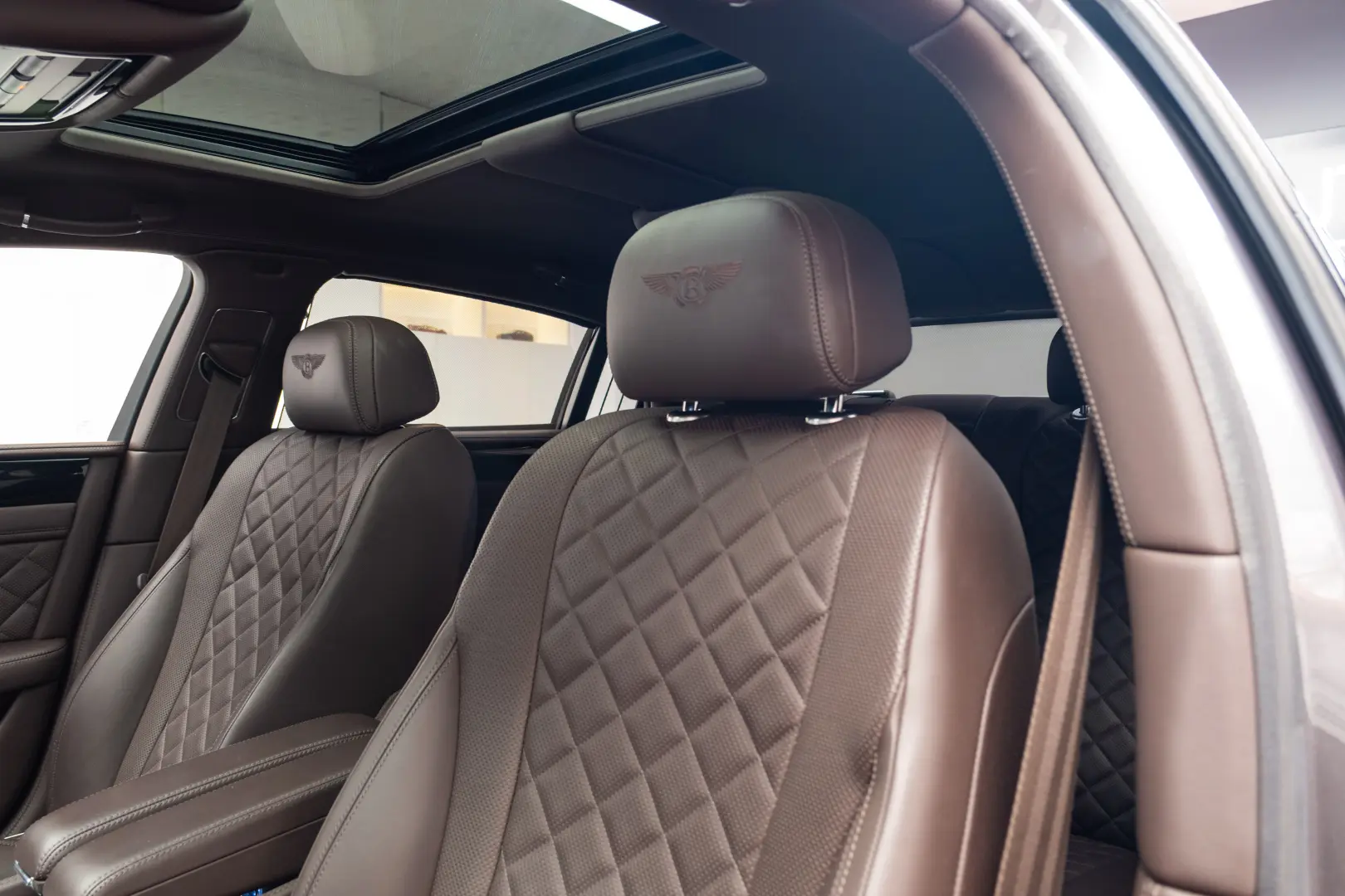 BENTLEY FLYNG SPUR V8S