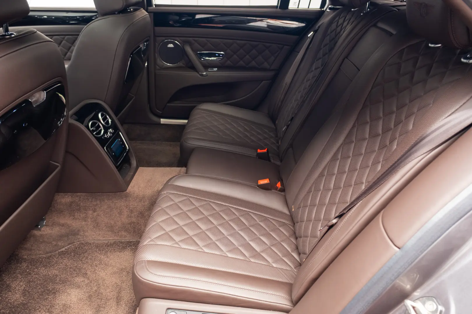 BENTLEY FLYNG SPUR V8S