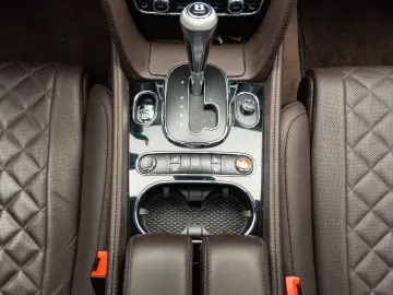 BENTLEY FLYNG SPUR V8S