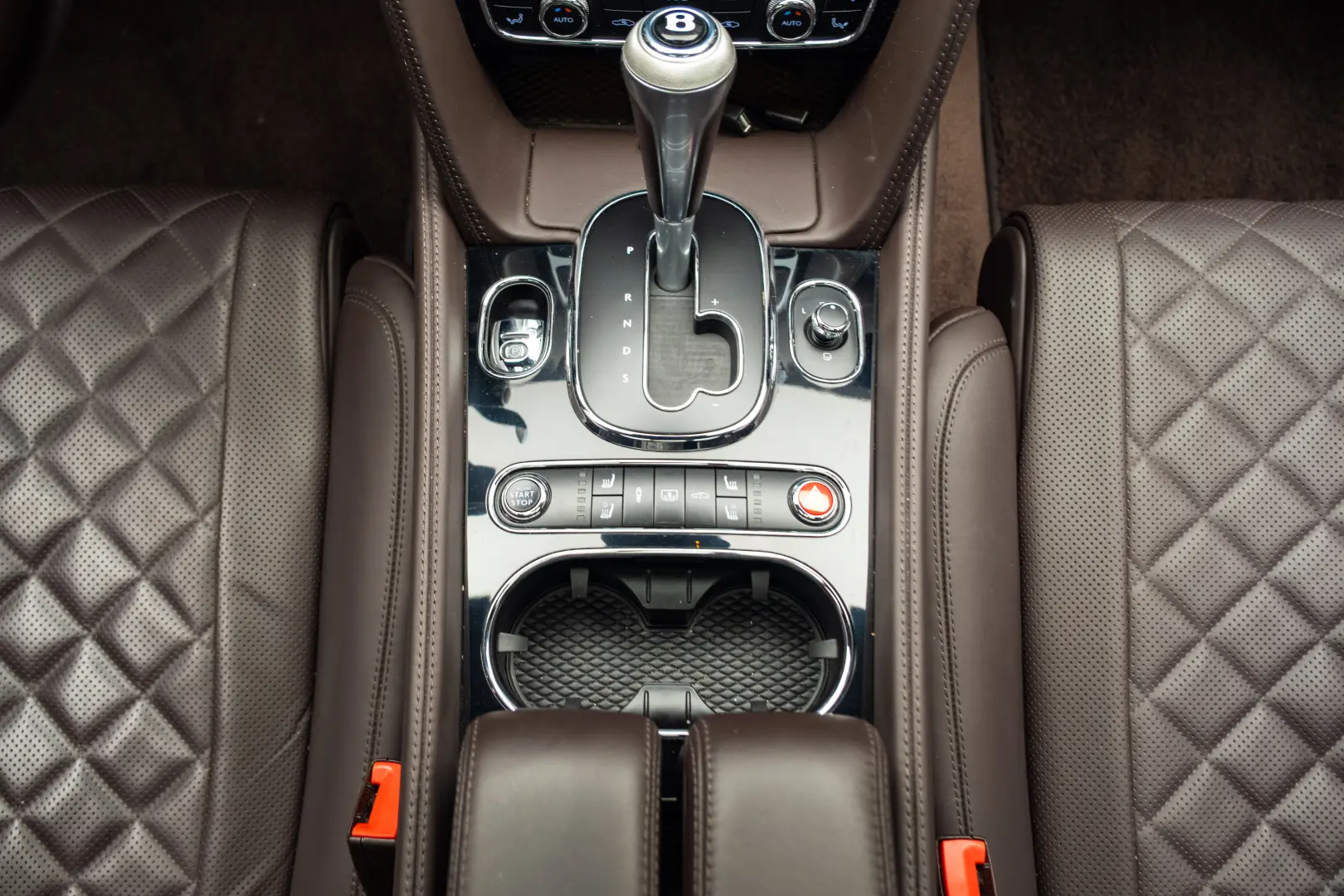 BENTLEY FLYNG SPUR V8S