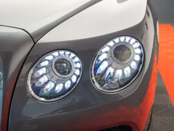 BENTLEY FLYNG SPUR V8S