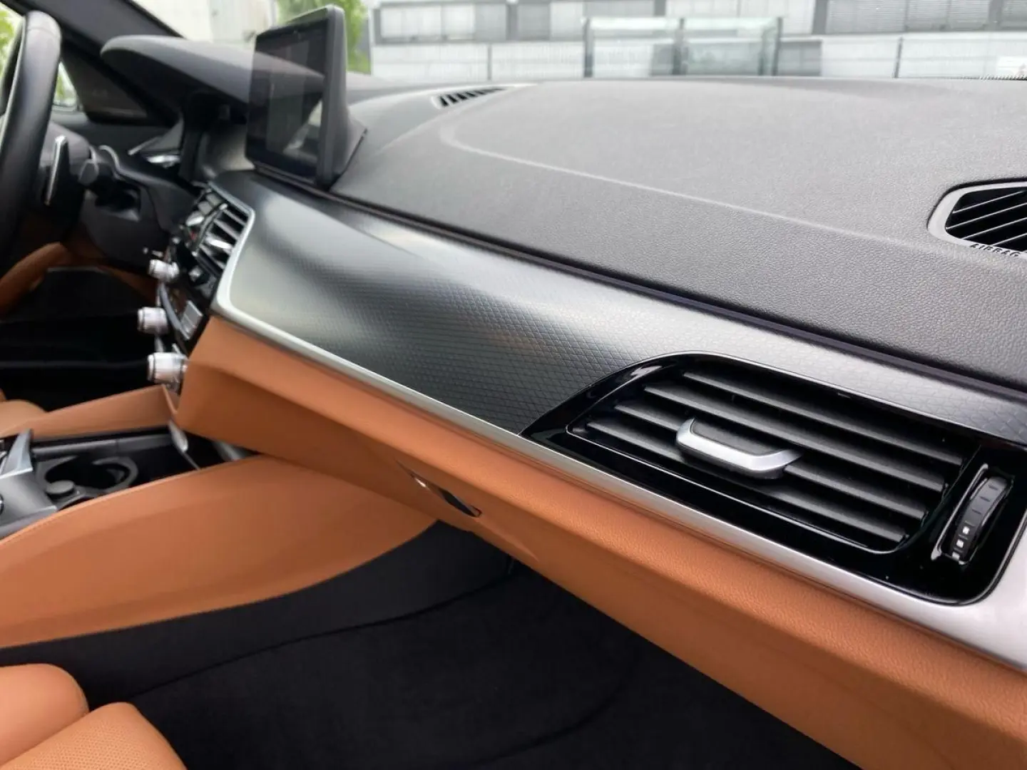 530e LIMOUSINE M-SPORT+BUSINESS+eGSD+INNOVATION+