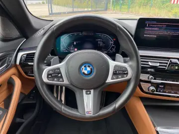 530e LIMOUSINE M-SPORT+BUSINESS+eGSD+INNOVATION+