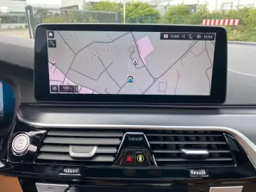 530e LIMOUSINE M-SPORT+BUSINESS+eGSD+INNOVATION+