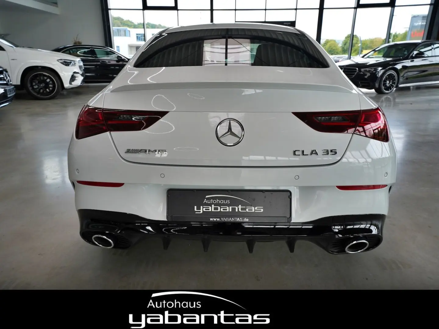 CLA 35 AMG 4M Pano Kamera KEYLESS MBUX ZHZ Ambie
