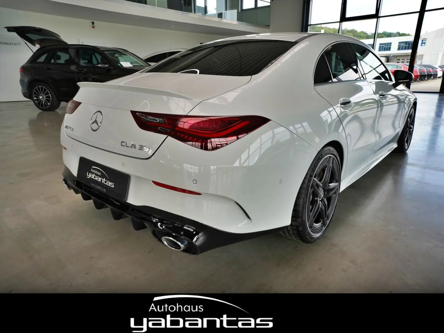 CLA 35 AMG 4M Pano Kamera KEYLESS MBUX ZHZ Ambie