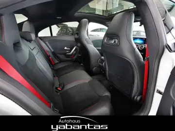 CLA 35 AMG 4M Pano Kamera KEYLESS MBUX ZHZ Ambie