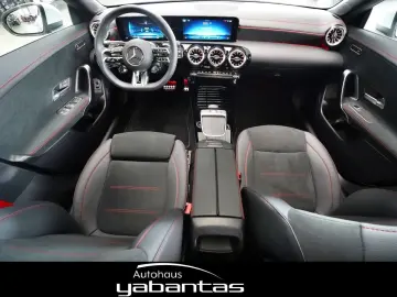 CLA 35 AMG 4M Pano Kamera KEYLESS MBUX ZHZ Ambie