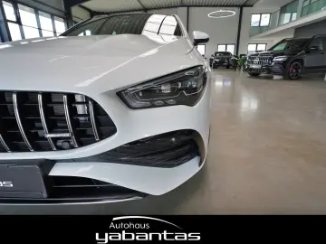 CLA 35 AMG 4M Pano Kamera KEYLESS MBUX ZHZ Ambie
