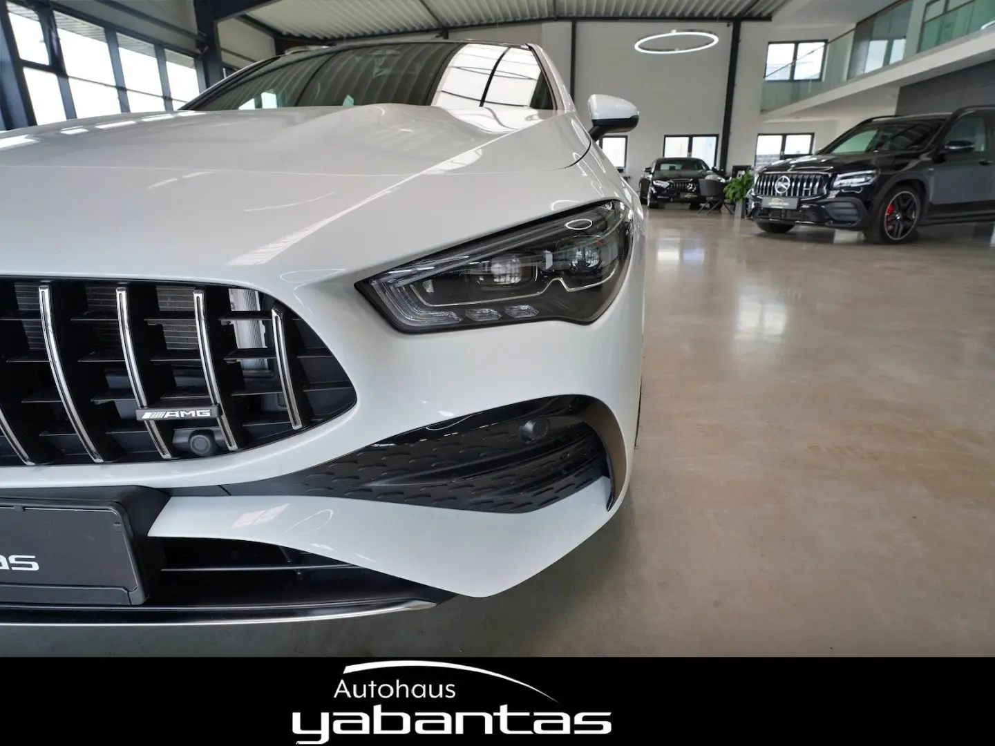 CLA 35 AMG 4M Pano Kamera KEYLESS MBUX ZHZ Ambie