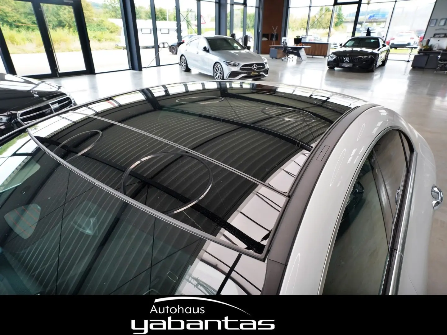 CLA 35 AMG 4M Pano Kamera KEYLESS MBUX ZHZ Ambie