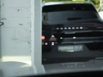E-Hybrid Coupé ACC-LUFTF.-PANO-MASSAGE-AHK-BOSE