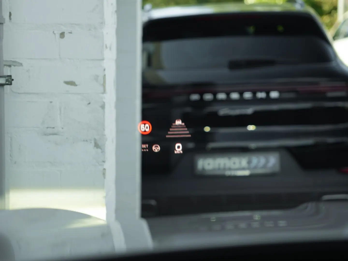 E-Hybrid Coupé ACC-LUFTF.-PANO-MASSAGE-AHK-BOSE