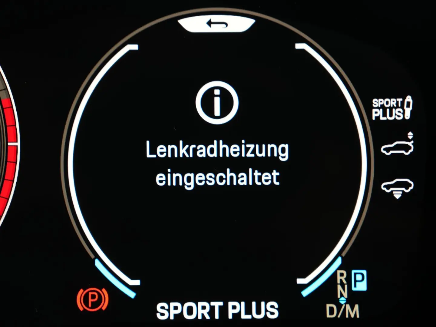 E-Hybrid Coupé ACC-LUFTF.-PANO-MASSAGE-AHK-BOSE