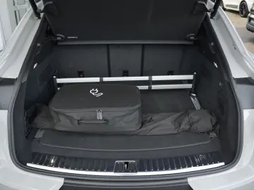 E-Hybrid Coupé ACC-LUFTF.-PANO-MASSAGE-AHK-BOSE