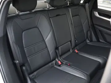 E-Hybrid Coupé ACC-LUFTF.-PANO-MASSAGE-AHK-BOSE