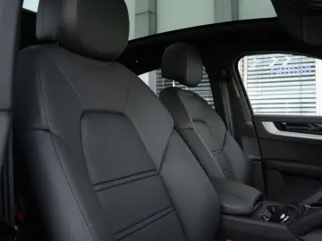 E-Hybrid Coupé ACC-LUFTF.-PANO-MASSAGE-AHK-BOSE