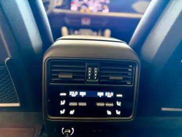 Cayenne S E-Hybrid Panorama/AHK/Massage/HeadUP