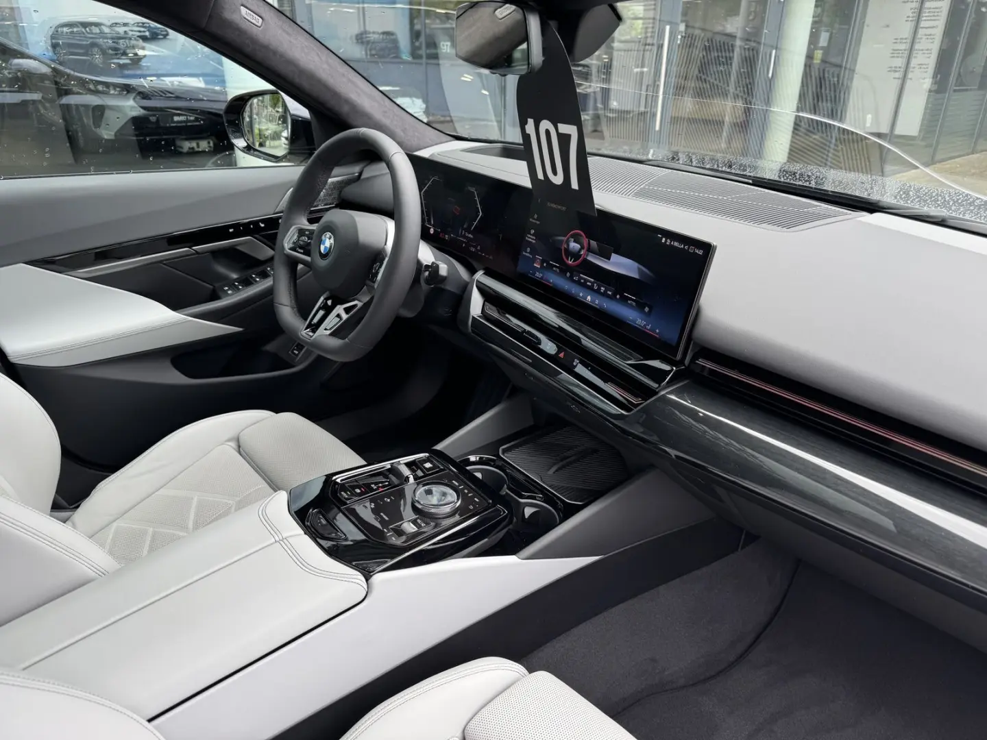 540d xDrive M Sport B&W Autobahnas PANO Sitzlüft