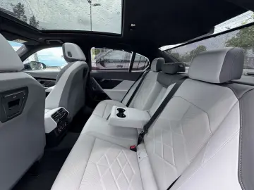 540d xDrive M Sport B&W Autobahnas PANO Sitzlüft
