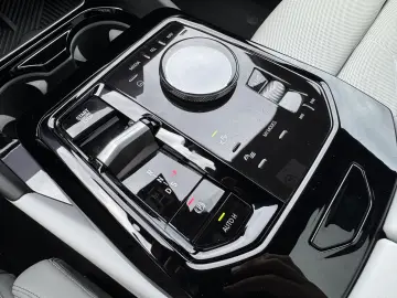 540d xDrive M Sport B&W Autobahnas PANO Sitzlüft