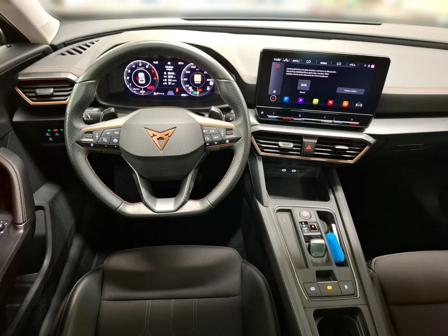 Formentor 1,5 TSI LED NAVI PDC RFK SHZ P-ASSIST
