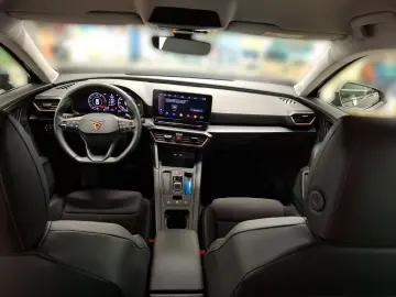 Formentor 1,5 TSI LED NAVI PDC RFK SHZ P-ASSIST