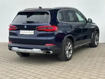 X5 xDrive40d SAG xLine AHK/SHZ/S-LÜFT/INT/AKUS/S
