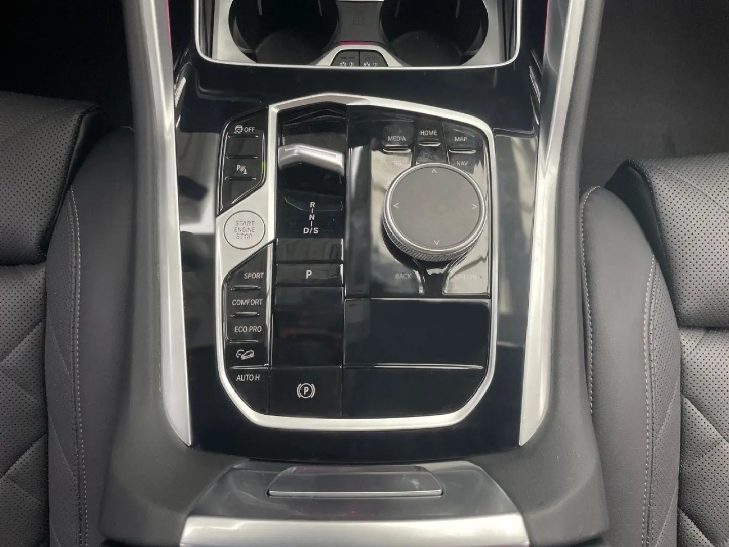 X6 xDrive30d M Sport Pro StHz,Pano,AHK,Massage