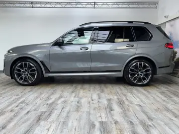 X7 xDrive40i M Sport Pro DrivePro AHK Sky 6Seats