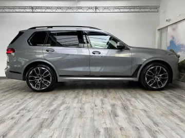 X7 xDrive40i M Sport Pro DrivePro AHK Sky 6Seats