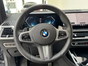 X7 xDrive40i M Sport Pro DrivePro AHK Sky 6Seats