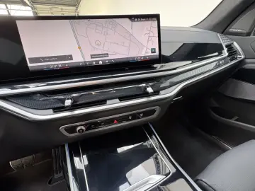 X7 xDrive40i M Sport Pro DrivePro AHK Sky 6Seats