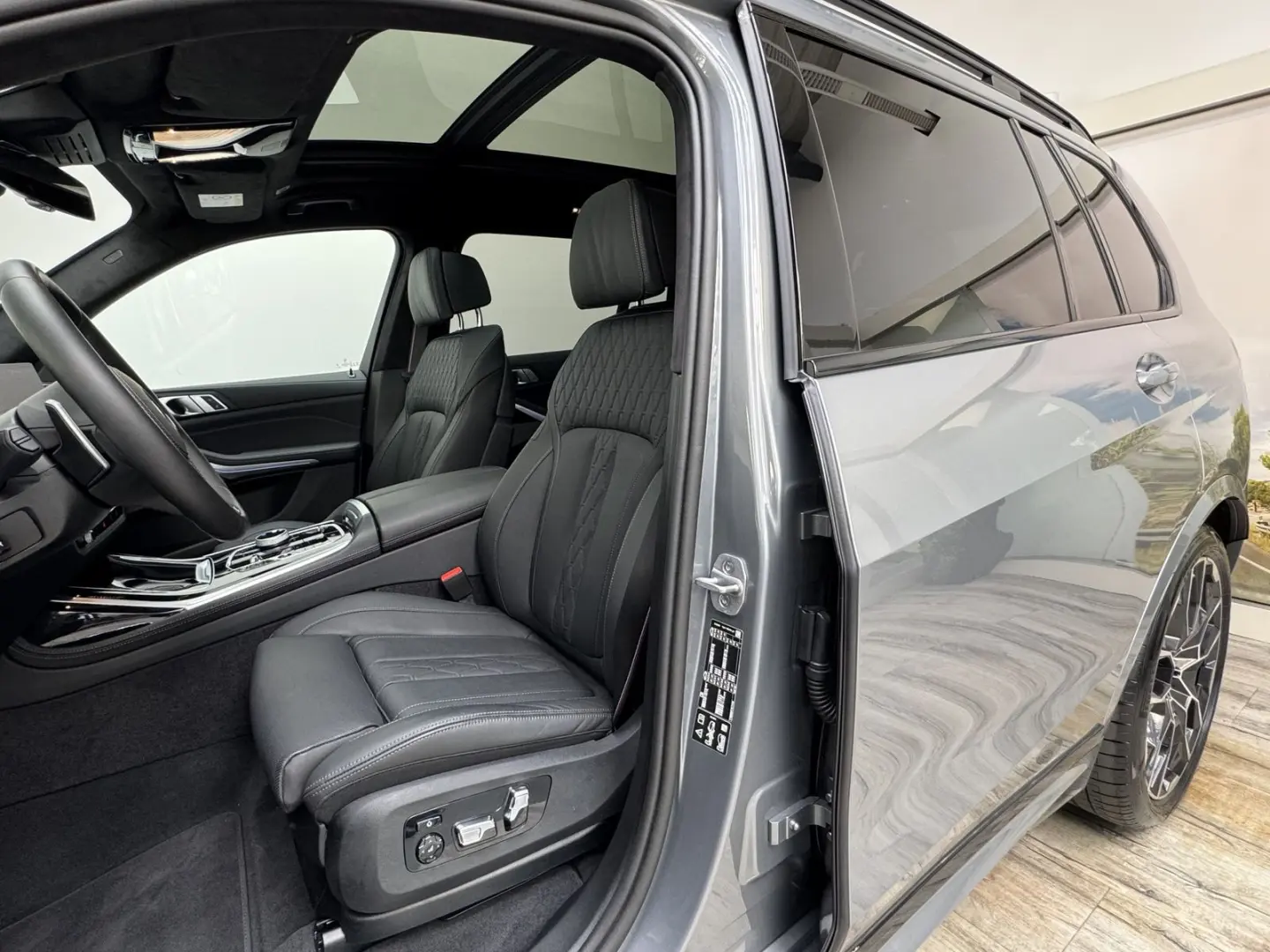 X7 xDrive40i M Sport Pro DrivePro AHK Sky 6Seats