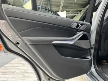 X7 xDrive40i M Sport Pro DrivePro AHK Sky 6Seats