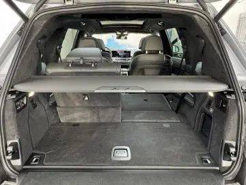 X7 xDrive40i M Sport Pro DrivePro AHK Sky 6Seats