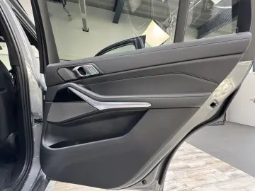 X7 xDrive40i M Sport Pro DrivePro AHK Sky 6Seats