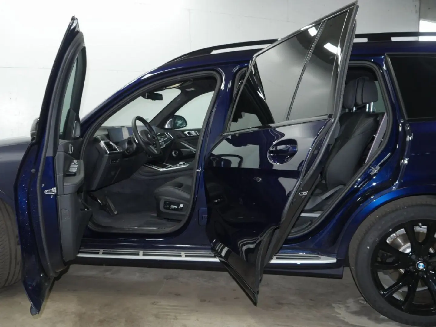 X7 xDr.40i MSport AHK PANO B&W DAPro Massage 22